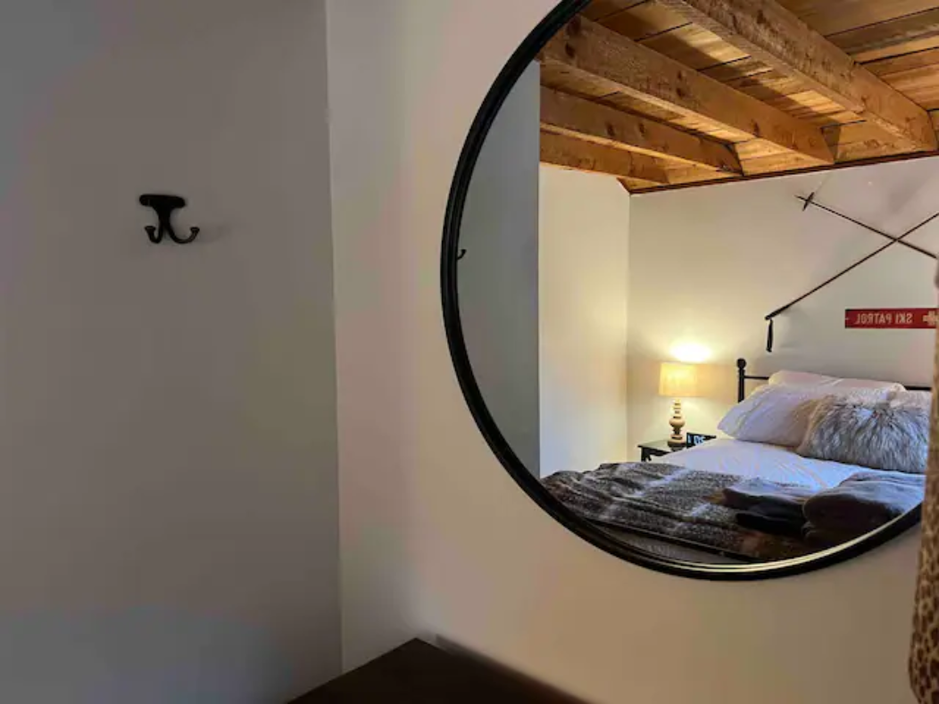 Welcome to Froggy Goggle Barn!